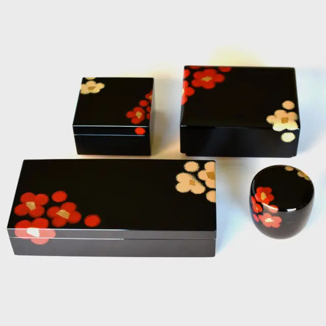 Small square box, red and white flower | Jewelry Cases