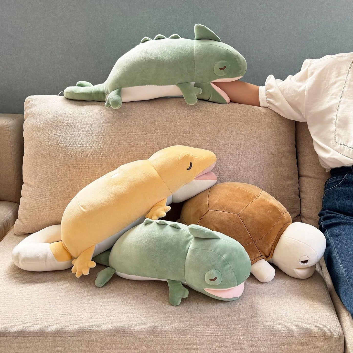 LIV HEART Premium Nemu Nemu 24131-54 Cool Body Pillow Medium Chameleon