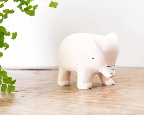 T-lab polepole animal Elephant