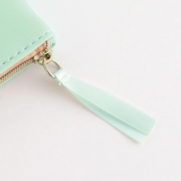 Animal Department Store Mini Flat Pouch AD-062 Sea Otter