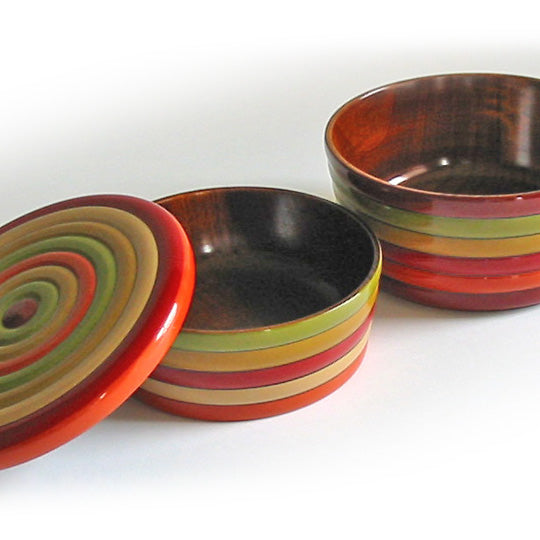 Two-tiered nesting box with spinning top pattern, bento box/lunch box, wooden, lacquered bento box