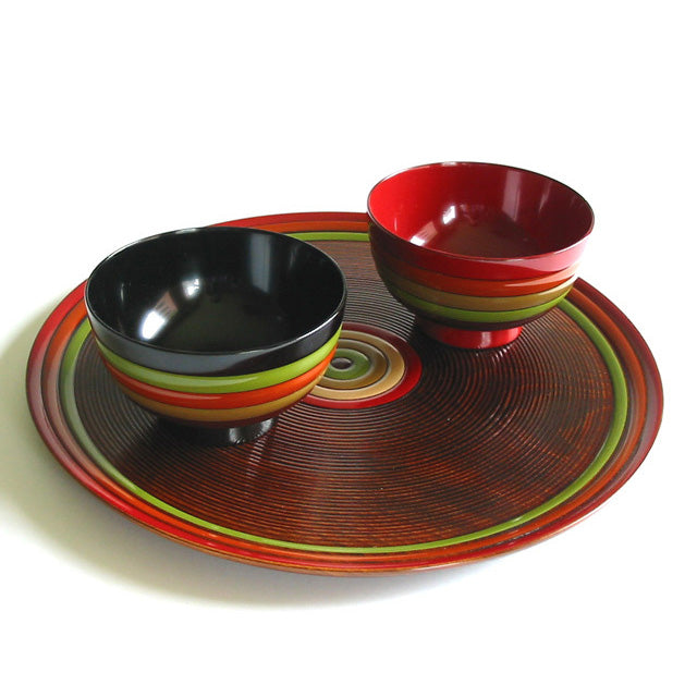 Round tray with spinning top design