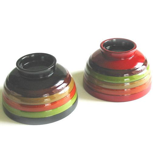 Pair of wooden bowls with spinning top pattern, lacquered wood, wooden bowls and miso soup bowls