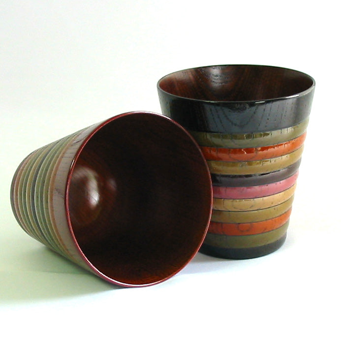 Free cup with spinning top design, made of Zelkova wood and lacquered