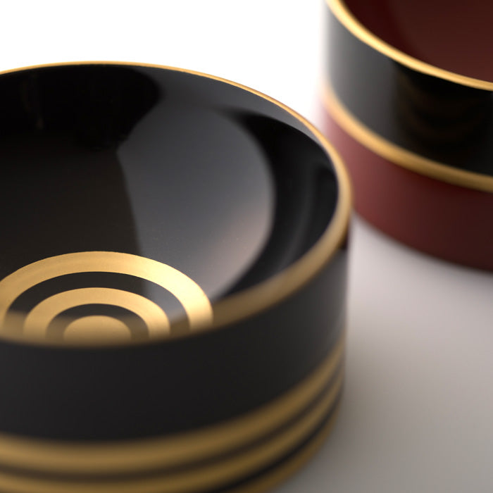 Upside-down Ariake Wooden lacquered sake cups, sake vessels, cups, sake cups Lacquerware