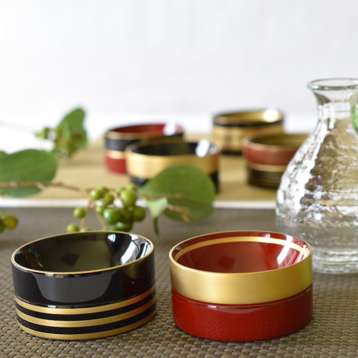 Upside-down Ariake Wooden lacquered sake cups, sake vessels, cups, sake cups Lacquerware