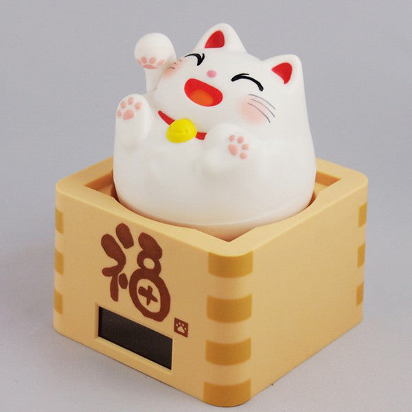 Solar Powered Masu Masu Manekineko White