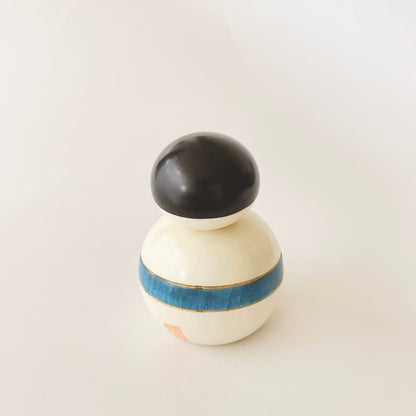 Sumo wrestler (blue)