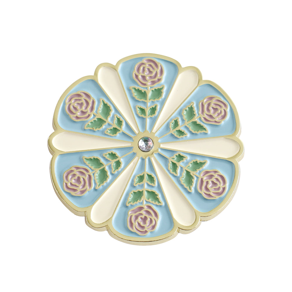 KUNIKA PIN BADGE