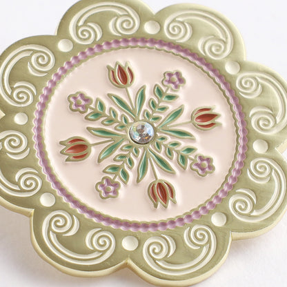 KUNIKA PIN BADGE