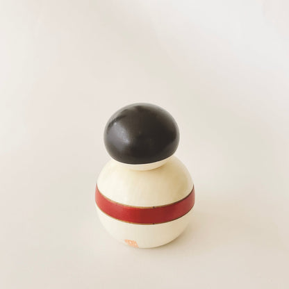 Sumo wrestler (red)