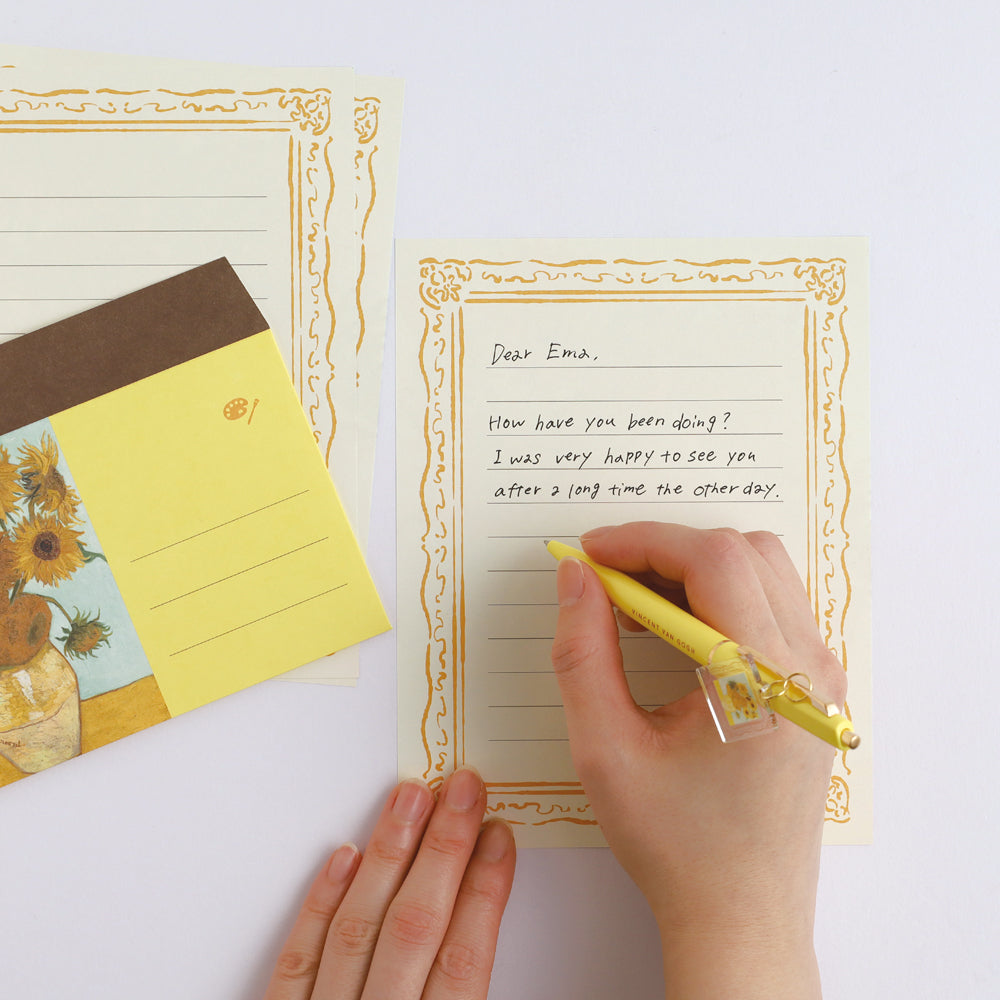 DAILY MUSEUM Letter Set